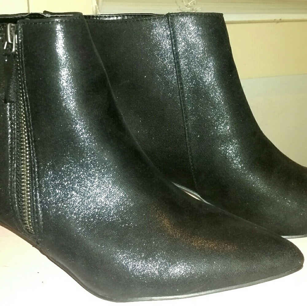Forever 21 pointy toe shimmer boots!